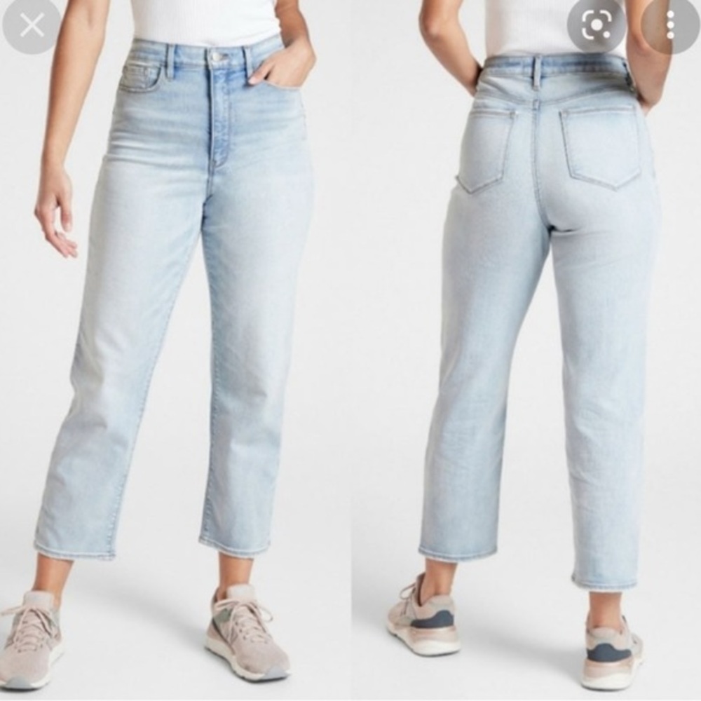 Athleta Light Wash Sculptek Straight Jeans